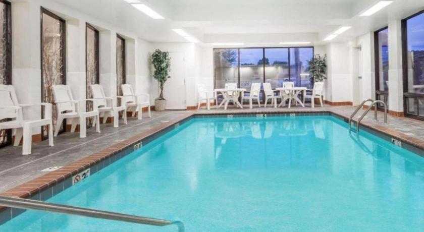 Days Inn Springfield South Dış mekan fotoğraf