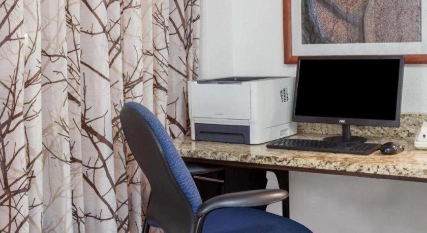 Days Inn Springfield South Dış mekan fotoğraf